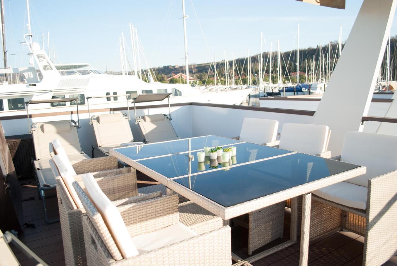 Floating House Blue Moon Villa Portorož Kültér fotó